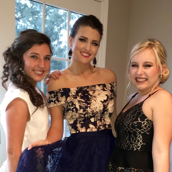 FLORAL OFF THE SHOULDER CROP TOP ANGL CLOTHING - Picture 5 of 7